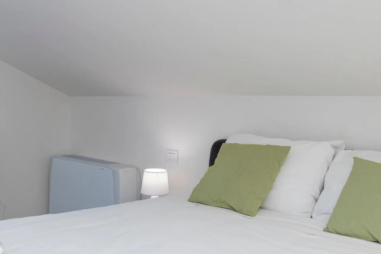 Apartmán Splendida Mansarda A Pochi Passi Da M4 Argonne Milán